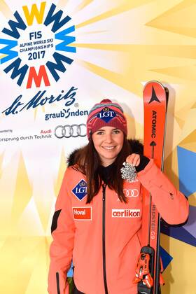 07.02.2017, St. Moritz, SUI, FIS Weltmeisterschaften Ski Alpin, St. Moritz 2017, Super G, Damen, Medaillen, im Bild Tina Weirather (LIE, Silbermedaille) silver Medal winner Tina Weirather of Liechtenstein poses with her silver medal after the ladie s SuperG of the FIS Ski World Championships 2017. St. Moritz, Switzerland on 2017 02 07. St. Moritz EP_mor