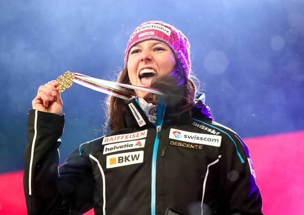 ALPINE SKIING - FIS Ski WC St. Moritz SANKT MORITZ,SWITZERLAND,10.FEB.17 - ALPINE SKIING - FIS Alpine World Ski Championships, alpine combined, ladies, award ceremony. Image shows the rejoicing of Wendy Holdener (SUI). GEPAxpictures xChristianxWalgram