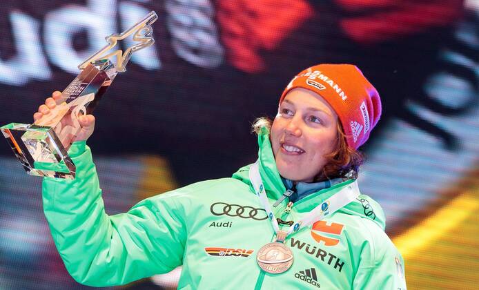 10.02.2017, Biathlonarena, Hochfilzen, AUT, IBU Weltmeisterschaften Biathlon, Hochfilzen 2017, Sprint Frauen, Siegerehrung, im Bild Laura Dahlmeier (GER, 2. Platz, Silber Medaille) 2nd placed and Silver Medailist Laura Dahlmeier of Germany during Winner Ceremony of the Ladies Sprint of the IBU Biathlon World Championships at the Biathlonarena in Hochfilzen, Austria on 2017 02 10. -Pressefoto Hochfilzen EP_fei