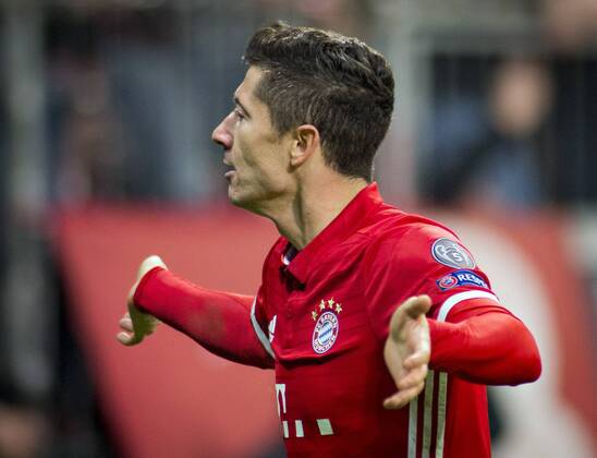 Torjubel Robert Lewandowski (Bayern) 15.02.2017, München, FC Bayern München vs. Arsenal Â