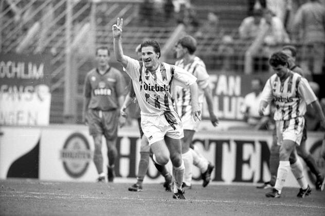 Torschütze Thomas Kastenmaier (Borussia Mönchengladbach) jubelt im Spiel gegen den VfL Bochum