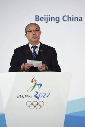 (170227) -- BEIJING , Feb. 27, 2017 -- International Olympic Committee (IOC) Vice President Yu Zaiqing speaks during the launching event for the marketing program of Beijing 2022 Olympic and Paralympic Winter games Winterspiele Spiele Summer games (Beijing 2022) in Beijing, capital of China, Feb. 27, 2017. The marketing program for Beijing 2022 was officially launched by the organizers here on Monday. )(wll) (SP)CHINA-BEIJING-2022-MARKETING PROGRAM(CN) JuxHuanzong 