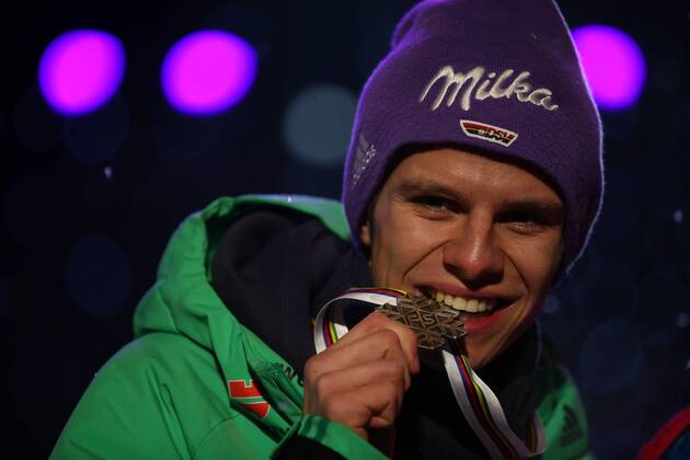 NORDIC SKIING - FIS WC Lahti 2017 LAHTI,FINLAND,03.MAR.17 - NORDIC SKIING, Ski jumping Skispringen Ski nordisch - FIS Nordic World Ski Championships, large hill, men, award ceremony. Image shows Andreas Wellinger (GER). kewords: medal. GEPAxpictures xDanielxGoetzhaber