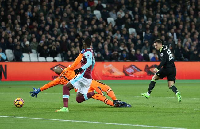 Chelsea s Eden Hazard scoring his sides opening goal during the Premier League match at the London Stadium, London. Picture date March 6th, 2017 Pic David Klein Sportimage EDITORIAL USE ONLY. No use with unauthorised audio, video, data, fixture lists, club league logos or live services. Online in-match use limited to 120 images, no video emulation. No use in betting, games or single club league player publications.
