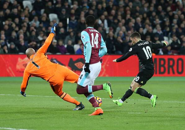Chelsea s Eden Hazard scoring his sides opening goal during the Premier League match at the London Stadium, London. Picture date March 6th, 2017 Pic David Klein Sportimage EDITORIAL USE ONLY. No use with unauthorised audio, video, data, fixture lists, club league logos or live services. Online in-match use limited to 120 images, no video emulation. No use in betting, games or single club league player publications.