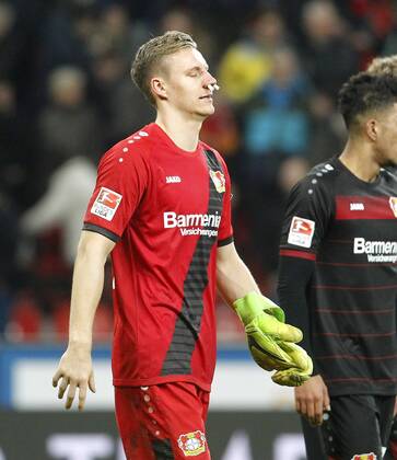 Leverkusen, Bayarena, 10.03.17: Torwart Bernd Leno (Bayer 04 Leverkusen) mit einer Verletzung an der Nase entäuscht im Spiel der 1. Bundesliga zwischen Bayer 04 Leverkusen vs. Werder Bremen in der Saison 2016 2017.