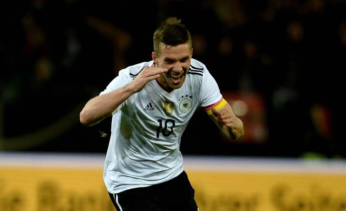 22.03.2017, xfux, Fussball Freundschaftsspiel, Deutschland - England, emspor, v.l. Lukas Podolski (Deutsche Fussball Nationalmannschaft DFB) Torjubel, Goal celebration, celebrate the goal zum 1:0 Dortmund