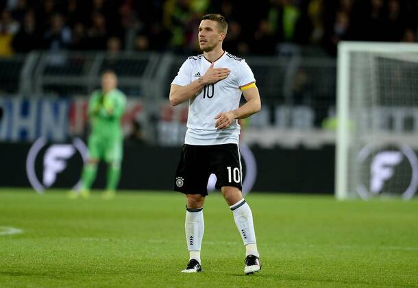 22.03.2017, xfux, Fussball Freundschaftsspiel, Deutschland - England, emspor, v.l. Lukas Podolski (Deutsche Fussball Nationalmannschaft DFB) jubelnd bejubelt jubelt jubeln Dortmund