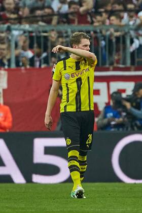 Muenchen, Deutschland, 08.04.2017, Bundesliga 28. Spieltag, FC Bayern Muenchen - BV Borussia Dortmund, Enttaeuschung bei Matthias Ginter (BVB) ( DeFodi501