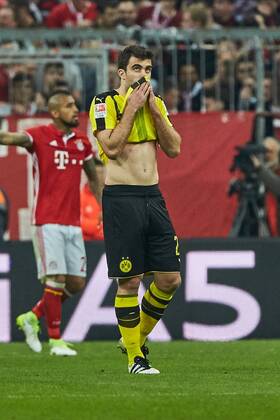 Muenchen, Deutschland, 08.04.2017, Bundesliga 28. Spieltag, FC Bayern Muenchen - BV Borussia Dortmund, Enttaeuschung bei Sokratis (BVB) ( DeFodi501