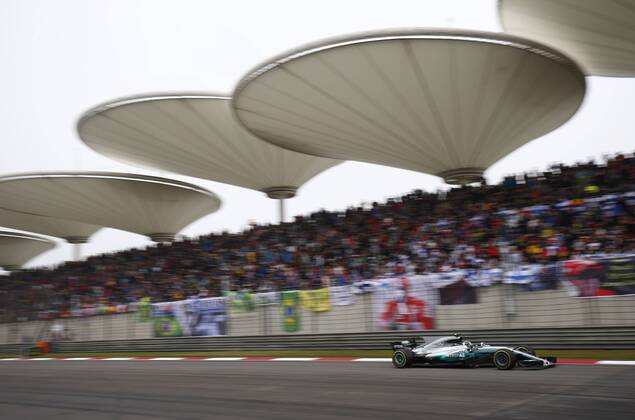 Shanghai: Motorsports: FIA Formula One World Championship WM Weltmeisterschaft 2017 Chinese Formula One Grand Prix Shanghai Circuit on April 08, 2017 in Shanghai, China. (Photo by Hoch Zwei) 77 Valtteri Bottas (FIN, Mercedes AMG Petronas) Shanghai China xHZx