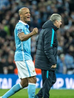 Vincent Kompany of Manchester City celebrates during the Capital One Cup Final match between Liverpool and Manchester City at Wembley Stadium, London, on the 28th February 2016. Copyright: xLiamxMcAvoyx 08910110