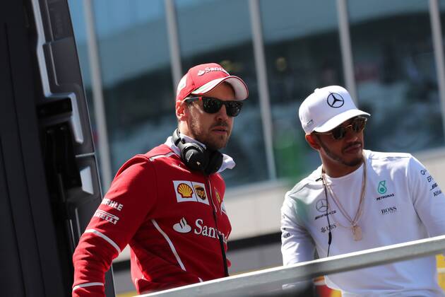 Russian Grand Prix, Sochi 27 - 30 April 2017 30.04.2017 - Sebastian Vettel (GER) Scuderia Ferrari SF70H and Lewis Hamilton (GBR) Mercedes AMG F1 W08 at drivers parade
