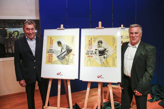 Eddy Merckx - Lucien Van Impe CYCLISME : Eddy Merckx en Lucien Van Impe devoilent leur propre timbre poste - Antwerp - 07 06 2017 PhotoNews Panoramic 