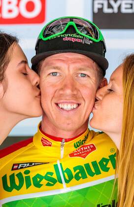 03.07.2017, Wien, AUT, ?-Tour, Oesterreich Radrundfahrt 2017, 1. Etappe von Graz nach Wien (193,9 km), Siegerehrung, im Bild Tr?ger des Gelben Trikots Sep Vanmarcke (BEL, Cannondale Drapac Professional Cycling Team) yellow jersey for the Lead Sep Vanmarcke (BEL Cannondale Drapac Professional Cycling Team) on Podium during the winner ceremony for the 1st stage from Graz to Vienna (193,9 km) of 2017 Tour of Austria. Wien, Austria on 2017 07 03. Wien EX_JFK