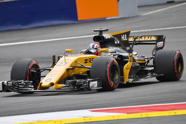 Nico HUELKENBERG,HÜLKENBERG (GER,Renault F1 Team), Aktion in seinem Rennwagen. Formel 1:GP von Oesterreich,2.Training. Red Bull Ring Zeltweg,Spielberg,Saison 2017,am 07.07.2017.