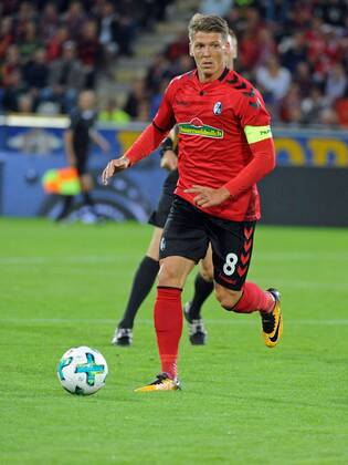 SC Freiburg vs NK Dom?ale Domzale Freiburg, Schwarzwald Stadion, 27.7.2017 Fußball, UEFA; Europa-League-Qualifikation; Saison 2017-2018 Mike FRANTZ, SC Freiburg Foto- und alle