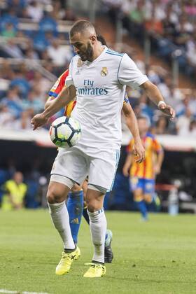 Real Madrid s Karim Benzema during La Liga match between Real Madrid and Valencia CF at Santiago Bernabeu Stadium in Madrid, Spain August 27, 2017. (20170828086)