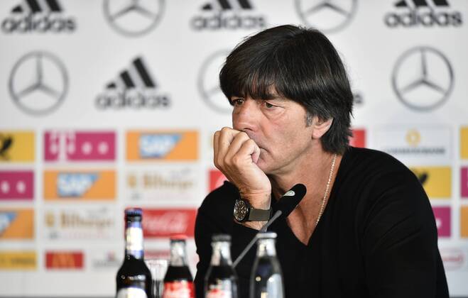 Nationaltrainer Trainer Coach Joachim Jogi Löw (GER) nachdenklich Pressekonferenz PK vor DFB Länderspiel Deutschland GER vs Norwegen NOR WMQ WM-Qualifikation zur FIFA Weltmeisterschaft 2018 Robert Schlienz Stadion, Stuttgart, Deutschland 03.09.2017 Pressekonferenz PK vor DFB Länderspiel Deutschland GER vs Norwegen NOR WMQ