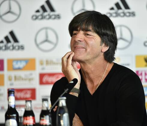 Nationaltrainer Trainer Coach Joachim Jogi Löw (GER) nachdenklich Pressekonferenz PK vor DFB Länderspiel Deutschland GER vs Norwegen NOR WMQ WM-Qualifikation zur FIFA Weltmeisterschaft 2018 Robert Schlienz Stadion, Stuttgart, Deutschland 03.09.2017 Pressekonferenz PK vor DFB Länderspiel Deutschland GER vs Norwegen NOR WMQ