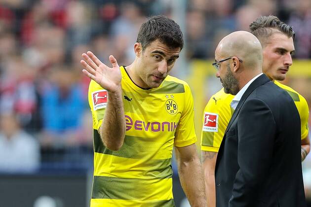 Freiburg, Deutschland, 09.09.2017, 1. Bundesliga 3. Spieltag, SC Freiburg - BV Borussia Dortmund, Trainer Peter Bosz (BVB) Sokratis (BVB) ( DeFodi048