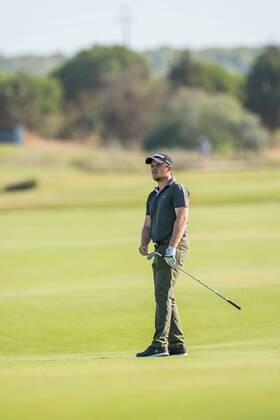 Eddie Pepperell cannot believe his shot went long during day 4 of the European Tour - Portugal Masters 2017 at Dom Pedro Victoria Golf Course, Vilamoura, Portugal on 24 September 2017. Copyright: xMatthewxBuchanx 16770285