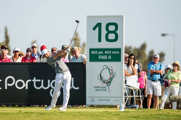 Lucas Bjerregaard tees off on the 18th during day 4 of the European Tour - Portugal Masters 2017 at Dom Pedro Victoria Golf Course, Vilamoura, Portugal on 24 September 2017. Copyright: xMatthewxBuchanx 16770288