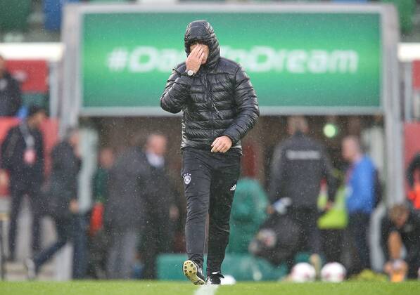 04.10.2017, Fussball Qualifikation Weltmeisterschaft 2018, Training der Deutschen Nationalmannschaft im Windsor Park Stadium Belfast. Bundestrainer Joachim Löw (Deutschland)