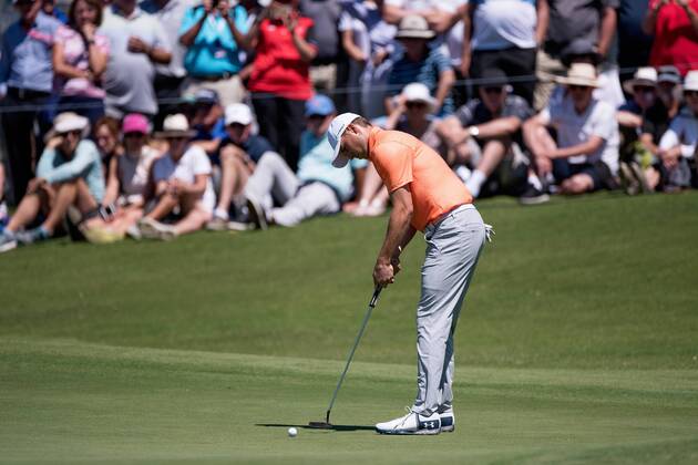 SYDNEY, AUSTRALIA - NOVEMBER 23: Jordan Spieth (USA) putts on the ninth green at Round 1 of the 102nd Australian Open Golf Championship on November 23, 2017 at The Australian Golf Club in Sydney, Australia. (Photo by Steven Markham Icon Sportswire) GOLF: NOV 23 The Emirates Australian Open Golf Championship - First Round Icon1711230739 EDITORIAL USE ONLY