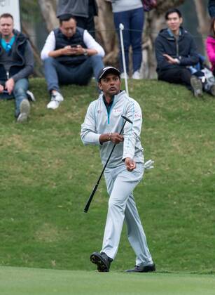 November 25, 2017 - Hong Kong, Hong Kong SAR, CHINA - HONG KONG SAR,CHINA: November 25,2017. Day 3 of the UBS Hong Kong Open Golf at Hong Kong Golf Club Fanling. India s Shiv Shankar Prasad Chawrasia enters the final round on 10 under par. Though his 3rd round was average, he has consistently held the lead.Chawrasia on the 10th green Day 3 of the UBS Hong Kong Open Golf - ZUMAr144 20171125_zap_r144_004 Copyright: xJaynexRussellx