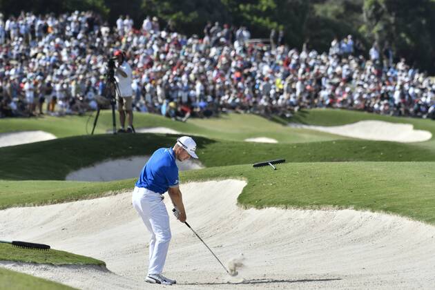 26th November 2017, The Australian Golf Club, Sydney, Australia; Emirates Australian Open Golf, final round; Jonas Blixt (SWE) plays from the bunker on the 18th hole  ActionPlus11956402