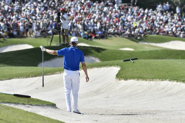 26th November 2017, The Australian Golf Club, Sydney, Australia; Emirates Australian Open Golf, final round; Jonas Blixt (SWE) plays from the bunker on the 18th hole but his shot goes wide of the green  ActionPlus11956403