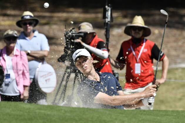 26th November 2017, The Australian Golf Club, Sydney, Australia; Emirates Australian Open Golf, final round; Winner Cameron Davis (AUS) plays out of the bunker on the 17th  ActionPlus11956392