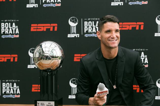 Premio Bola de Prata ESPN SaO PAULO, SP - 04.12.2017: PReMIO BOLA DE PRATA ESPN - Silver Ball Award comes to its 48th edition this Monday (04) in SP and aims to reward the best athletes of 2017. In the Spotlight Thiago Neves do Cruzeiro. (Photo: Tom Vieira Freitas Fotoarena) x1442055x  TomxVieiraxFreitas
