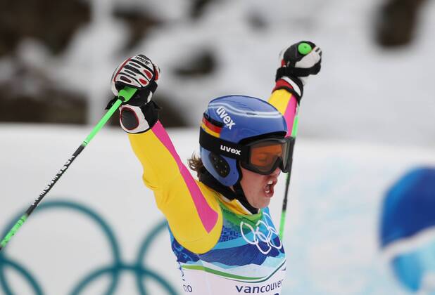 Viktoria Rebensburg ist Olmypiasiegerin im Riesenslalom Jubel Freude aufgenommen bei den Olympischen Spielen in Whistler Mountain - Olympic Games Olympische Spiele Olympia OS Ladies Giant Slalom Alpine Skiing, Whistler Mountain British Columbia Kanada