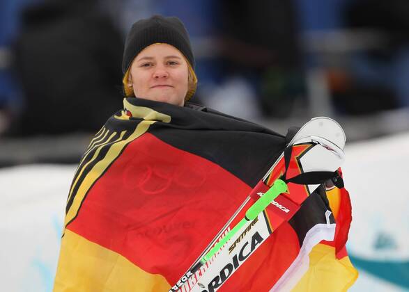 Viktoria Rebensburg ist Olmypiasiegerin im Riesenslalom aufgenommen bei den Olympischen Spielen in Whistler Mountain - Olympic Games Olympische Spiele Olympia OS Ladies Giant Slalom Alpine Skiing, Whistler Mountain British Columbia Kanada