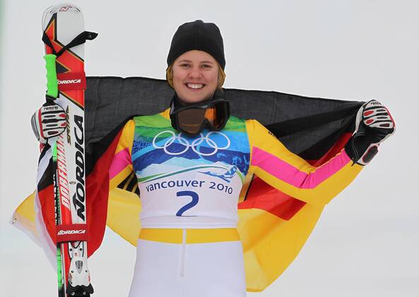 Viktoria Rebensburg ist Olmypiasiegerin im Riesenslalom aufgenommen bei den Olympischen Spielen in Whistler Mountain - Olympic Games Olympische Spiele Olympia OS Ladies Giant Slalom Alpine Skiing, Whistler Mountain British Columbia Kanada