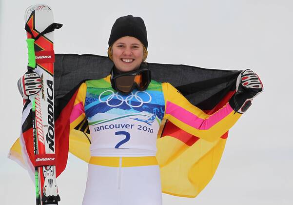 Viktoria Rebensburg ist Olmypiasiegerin im Riesenslalom aufgenommen bei den Olympischen Spielen in Whistler Mountain - Olympic Games Olympische Spiele Olympia OS Ladies Giant Slalom Alpine Skiing, Whistler Mountain British Columbia Kanada