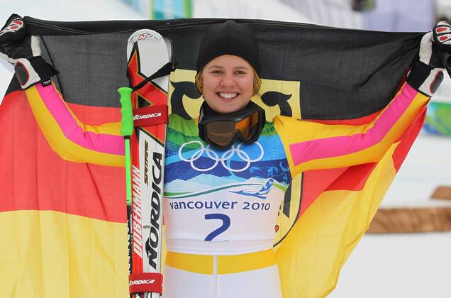 Viktoria Rebensburg ist Olmypiasiegerin im Riesenslalom aufgenommen bei den Olympischen Spielen in Whistler Mountain - Olympic Games Olympische Spiele Olympia OS Ladies Giant Slalom Alpine Skiing, Whistler Mountain British Columbia Kanada