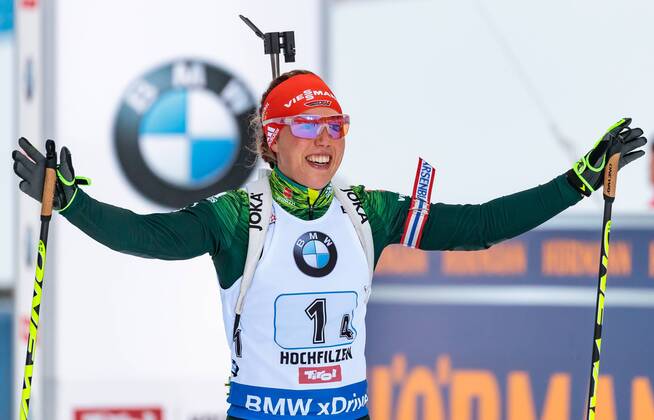 AUT, IBU Weltcup Biathlon, Hochfilzen 10.12.2017, Biathlonarena, Hochfilzen, AUT, IBU Weltcup Biathlon, Hochfilzen, Damen, Staffel, im Bild Laura Dahlmeier (GER) Laura Dahlmeier of Germany during women s Relay of BMW IBU Biathlon World Cup at the Biathlonarena in Hochfilzen, Austria on 2017 12 10. Hochfilzen Tirol Österreich