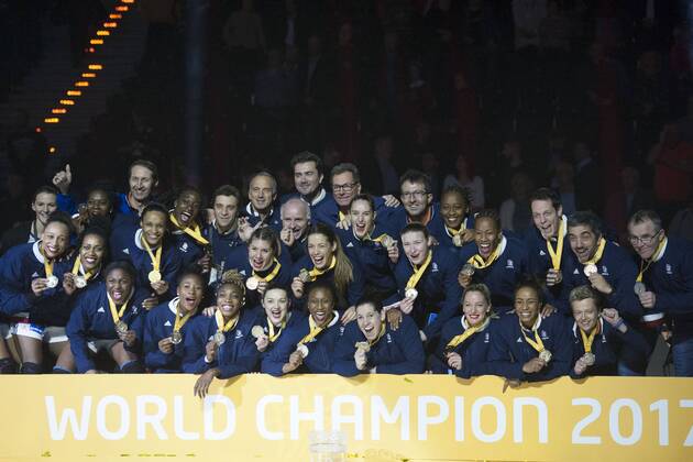 Handball, WM, Damen, Siegerehrung Frankreich ist Weltmeister Frankreich - Norwegen, Handball, 23. IHF Handball-Weltmeisterschaft der Frauen; Hamburg, 17.12.17 Hamburg Hamburg Germany Barclaycard Arena Copyright: xAgentur54Gradx xThomasxSobczakx