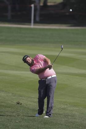 HSBC Abu Dhabi Golf Championship Day Three Andrew Johnston hits his second shot on the 1st hole on Day Three of the HSBC Abu Dhabi Golf Championship at Abu Dhabi Golf Club, UAE. Content Not Available For UK Newspapers Copyright: xNickxWhitworthx FIL-11241-0003