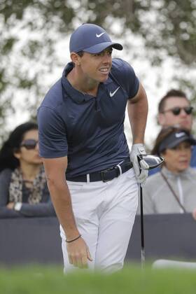 HSBC Abu Dhabi Golf Championship Day Four Rory McIlroy watches his tee shot on Day Four of the HSBC Abu Dhabi Golf Championship at Abu Dhabi Golf Club, UAE. Content Not Available For UK Newspapers Copyright: xNickxWhitworthx FIL-11242-0016