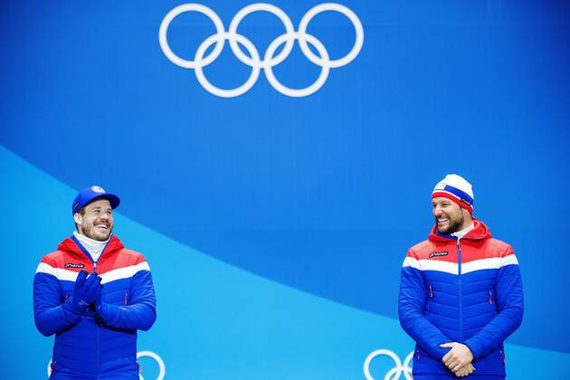 180215 Kjetil Jansrud of Norway (silver) and Aksel Lund Svindal of Norway (gold) celebrate at a Medal Ceremony for Alpine Skiing Downhill during day six of the 2018 Winter Olympics on February 15, 2018 in Pyeongchang. Photo: Joel Marklund BILDBYRAN kod JM 87625 Copyright: JOELxMARKLUND BB180215JM128