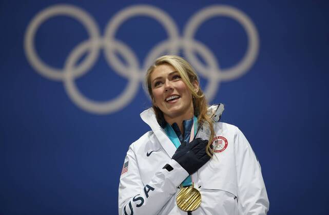 PyeongChang 2018, Ski Alpin, Riesenslalom der Damen, Siegerehrung OLYMPICS - 2018 Winter Olympics PYEONGCHANG,SOUTH KOREA,15.FEB.18 - OLYMPICS, ALPINE SKIING - Olympic Winter games Winterspiele Spiele Summer games PyeongChang 2018, medal plaza, slalom, ladies, award ceremony. Image shows Mikaela Shiffrin (USA). Keywords: medal. GEPAxpictures xAndreasxPranter