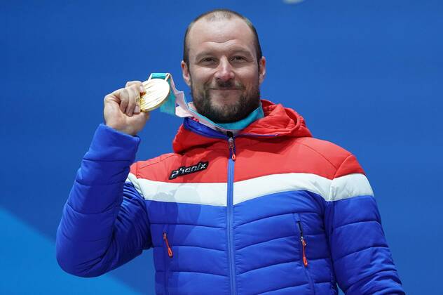 PyeongChang 2018, Ski Alpin, Abfahrt der Herren, Siegerehrung Gold medalist Norway s Aksel Lund Svindal celebrates during the Men s Alpine Downhill Medal Ceremony during the Pyeongchang 2018 Winter Olympics in Pyeongchang, South Korea, on February 15, 2018.  OLY20180215361 KEVINxDIETSCH