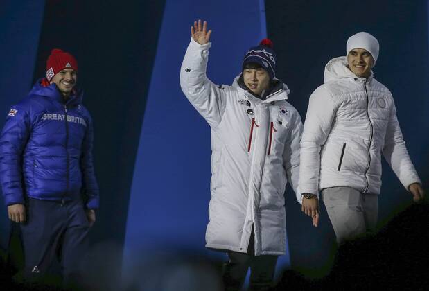 February 16, 2018 - Pyeongchang, GANGWON, SOUTH KOREA - Feb 16, 2018-Pyeongchang, South Korea-DOM PARSONS of Great Britain, YUN SUNGBIN of Korea, NIKITA TREGUBOV of Russia with their medals from the Men s Skeleton event in the PyeongChang Olympic Games Olympische Spiele Olympia OS Olympic Skeleton Medal Ceremony - ZUMAr168 20180216_zap_r168_073 Copyright: xRyuxSeung-Ilx