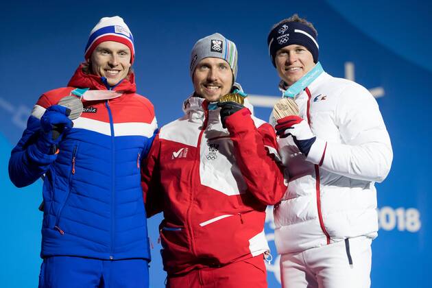 PyeongChang 2018 - Ski Alpin, Riesenslalom Herren Siegerehrung OLYMPICS - 2018 Winter Olympics PYEONGCHANG,SOUTH KOREA,18.FEB.18 - OLYMPICS, ALPINE SKIING - Olympic Winter games Winterspiele Spiele Summer games PyeongChang 2018, Medals Plaza, giant slalom, men, award ceremony. Image shows Henrik Kristoffersen (NOR), Marcel Hirscher (AUT) and Alexis Pinturault (FRA). Keywords: medals. GEPAxpictures xMaticxKlansek
