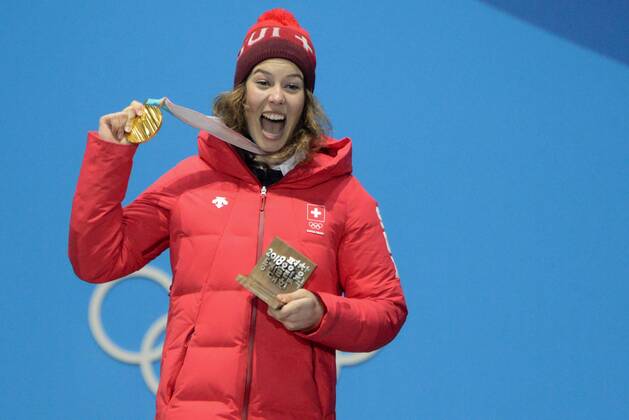 Olympia-Bilder des Tages February 22, 2018 - Pyeongchang, South Korea - MICHELLE GISIN of Switzerland celebrates getting the gold medal in the Ladies Combined Alpine Slalom skiing event in the PyeongChang Olympic Games Olympische Spiele Olympia OS Pyeongchang 18: Medal Winners - ZUMAl132 20180222_zap_l132_034 Copyright: xChristopherxLevyx