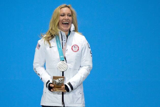 Olympia-Bilder des Tages February 22, 2018 - Pyeongchang, South Korea - JAMIE ANDERSON of the United States celebrates getting the silver medal from the Ladies Ski Big Air snowboard event in the PyeongChang Olympic Games Olympische Spiele Olympia OS Pyeongchang 18: Medal Winners - ZUMAl132 20180222_zap_l132_049 Copyright: xChristopherxLevyx